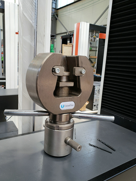 manual wedge tensile grip