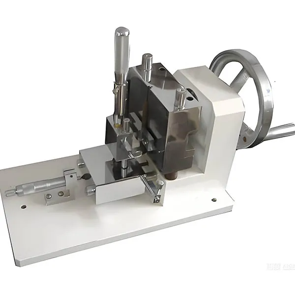 Manual sample notch making machine