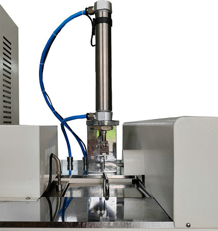 ASTM D746 Impact Test for Brittleness Temperature of Plastics and Elastomers
